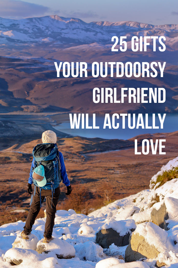 25 Outdoorsy Gifts for Her { Your Essential Gift Guide for Women Who Love the Outdoors } // Local Adventurer + REI Gift Ideas