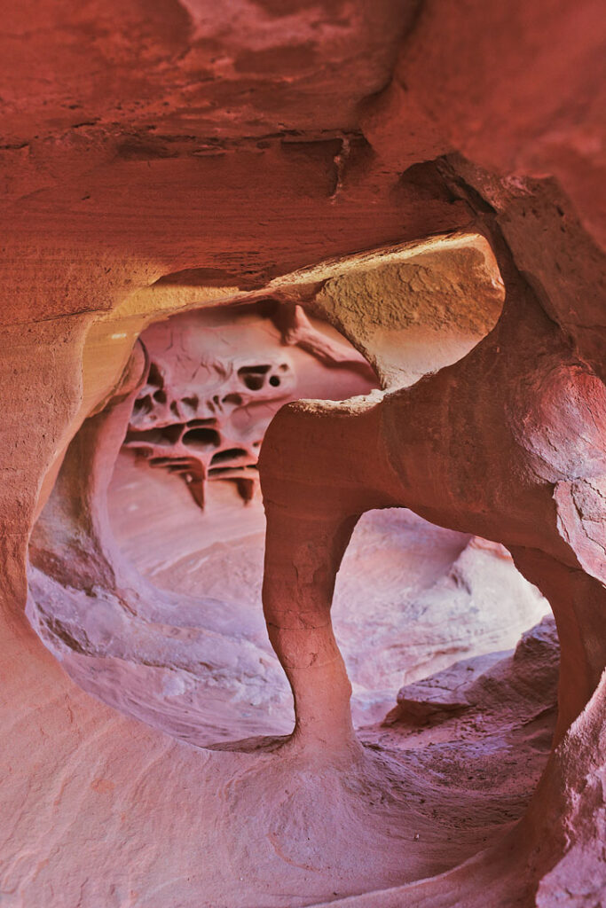 Valley of Fire + 15 Most Popular Road Trips from Vegas // localadventurer.com
