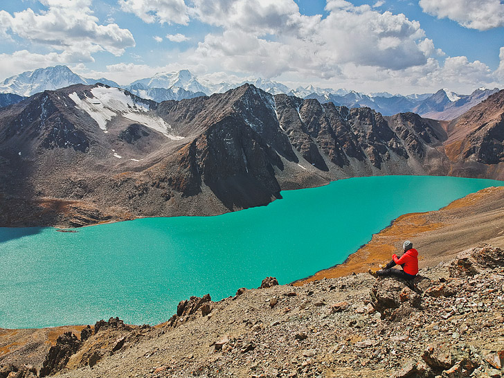 Your Ultimate Guide to Hiking Lake Alakol in Kyrgyzstan // localadventurer.com