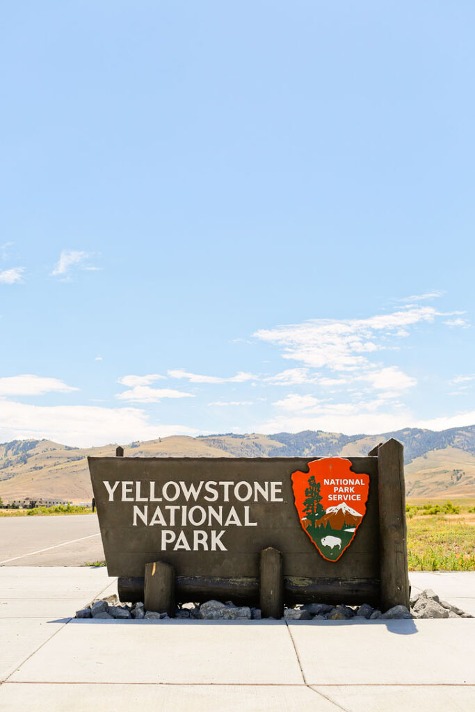 Yellowstone National Park + 101 Things to Do in Montana for Anyone Who Loves the Outdoors // Local Adventurer #montana #outdoors