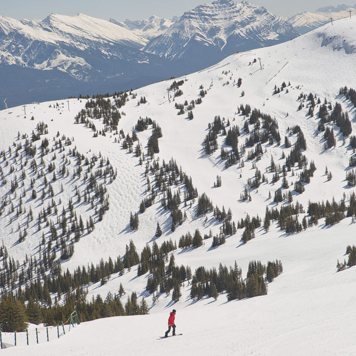 Marmot Basin Jasper Snowboarding + 15 Unforgettable Things to Do in Jasper National Park | If you're headed to the Canadian Rockies, you need to visit Jasper National Park. It is one of the most beautiful places for anyone who loves nature, photography, or adventure. Click on this article to find out what you need to add to your bucket list // Local Adventurer #jasper #alberta #canada