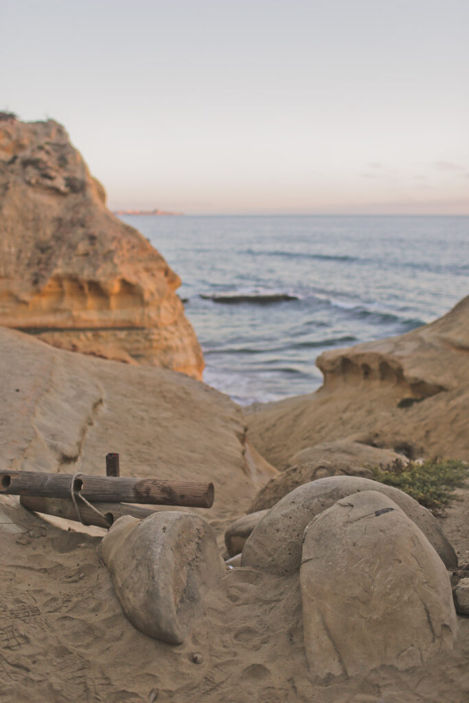 Best Places to Hike in San Diego - The Torrey Pines Trails San Diego // Local Adventurer #sd #sandiego #california #visitcalifornia #hiking