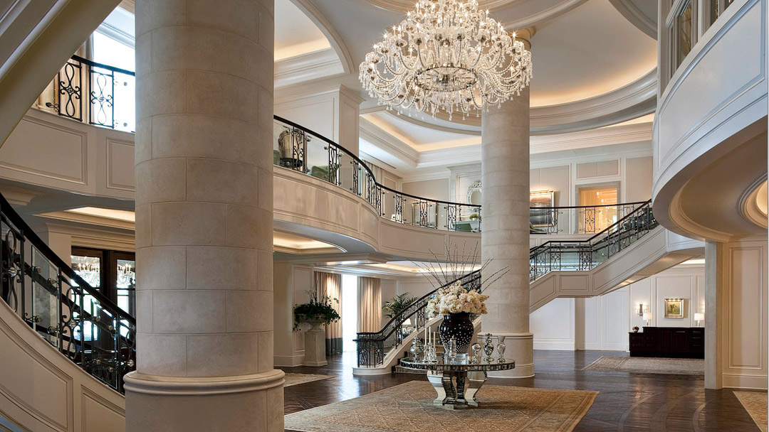 The St Regis in Buckhead + 15 Best Luxury Hotels in Atlanta Plus Some Boutique and Mid Range Options // Local Adventurer