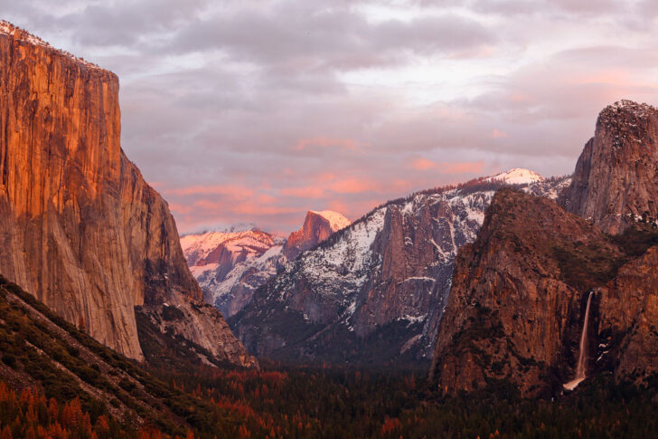 Tunnel View, Yosemite National Park, California + Your Ultimate USA Bucket List // Local Adventurer #usa #yosemite