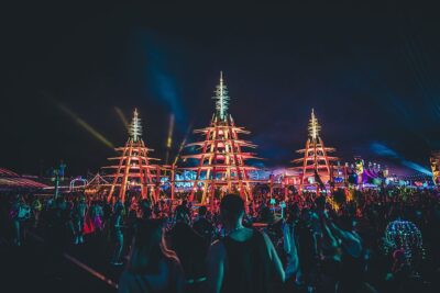 EDC in Las Vegas + 15 Best Festivals in the US to Add to Your Bucket List - Electronic Music Festival / localadventurer.com