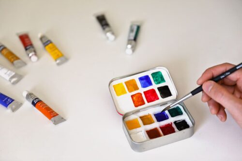 How to Make An Easy DIY Travel Watercolor Set