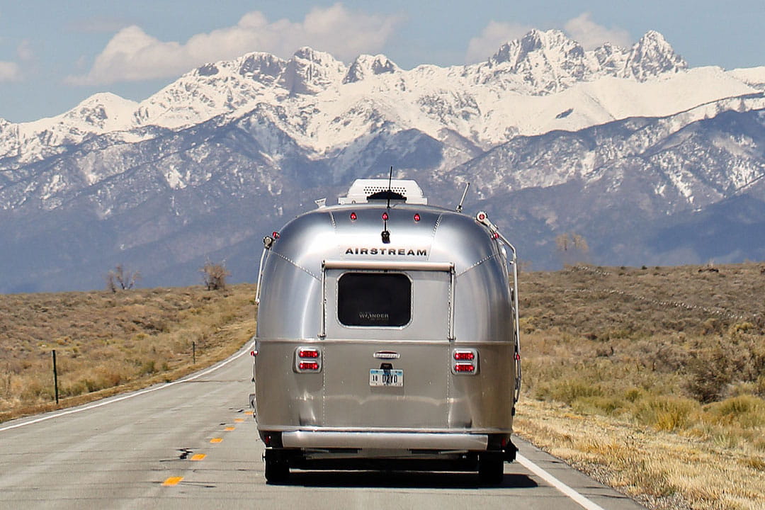 Aluminum Gifts Airstream for Your 10 Year Anniversary