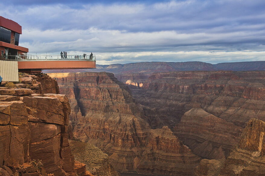 The Ultimate Las Vegas To Grand Canyon Road Trip + Best Tour Options