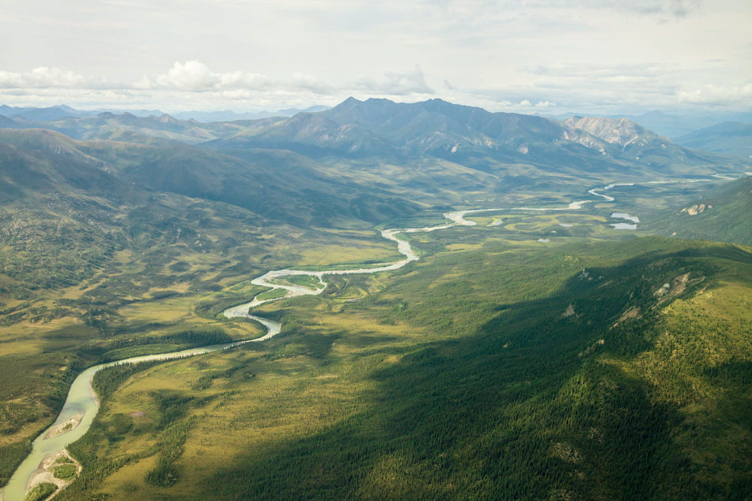 how to visit gates of the arctic national park