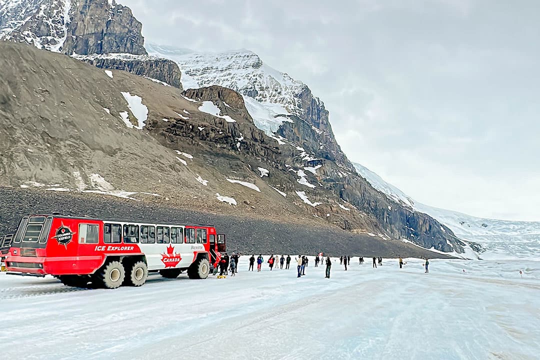 You are currently viewing What You Need to Know Before Visiting Athabasca Glacier Columbia Icefield Glacier Adventure