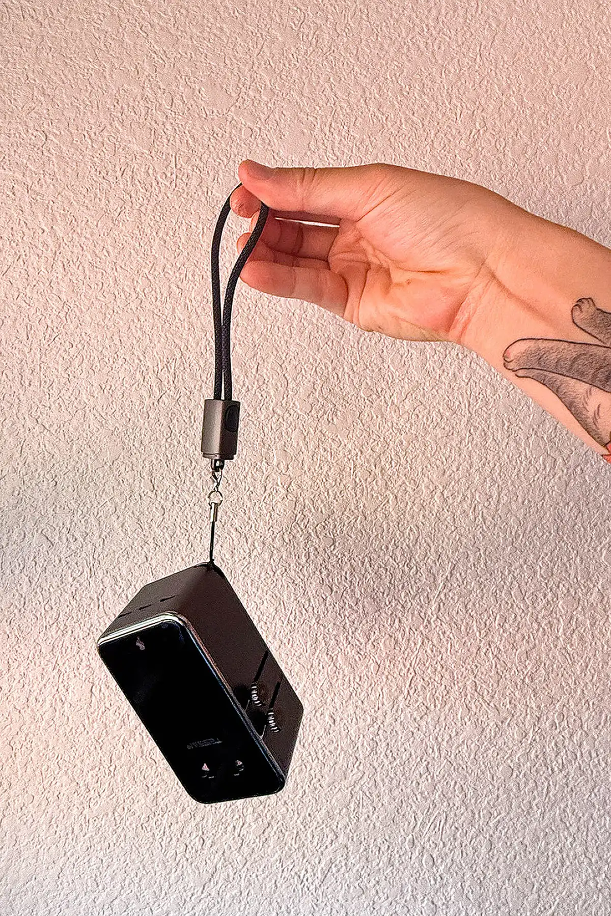 Tessan AERO 70 Travel Adapter